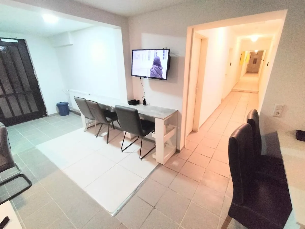 Studio Zimmer In Frankfurt location