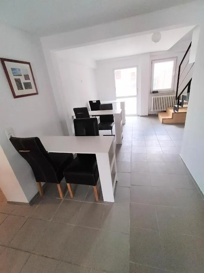 Studio Zimmer In Frankfurt Frankfurt am Main Germany