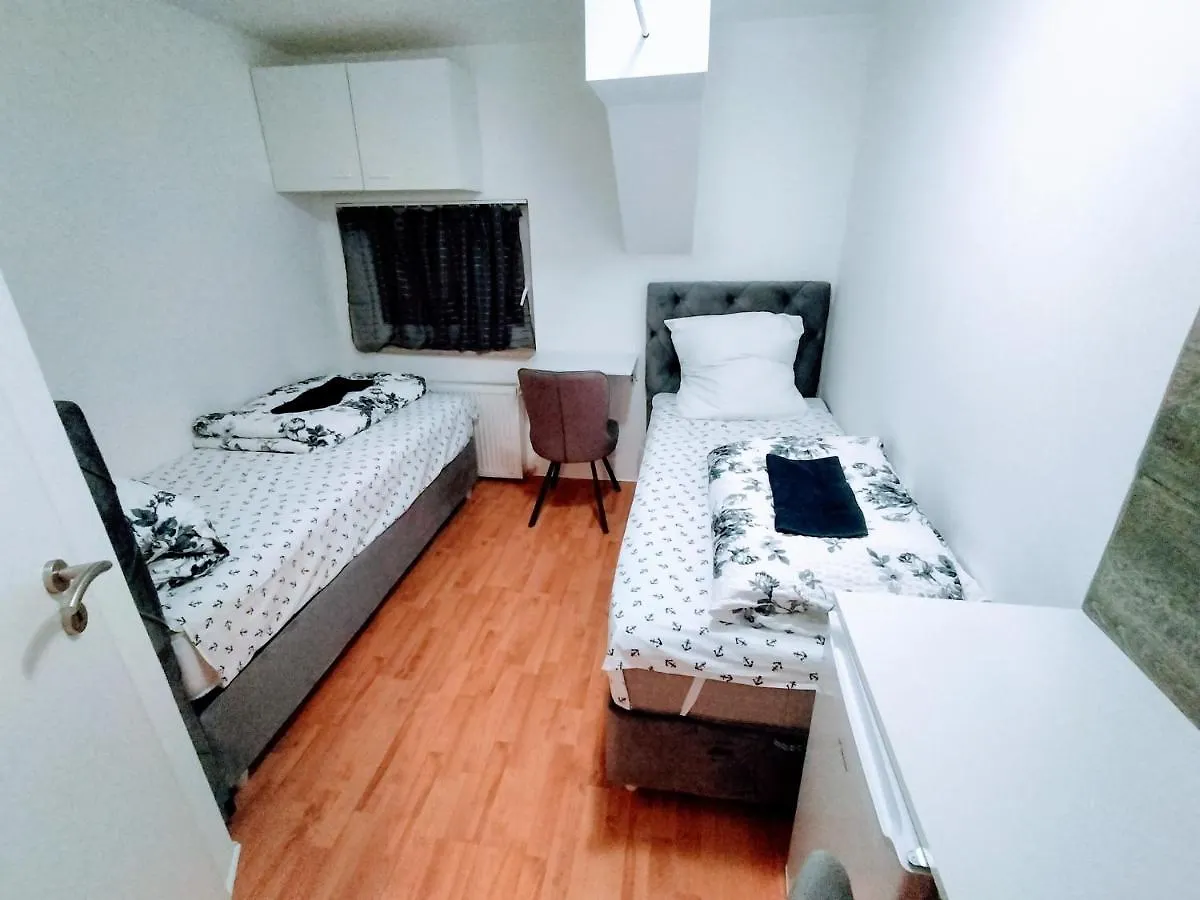 Apartamento Studio Zimmer In Frankfurt Fráncfort del Meno Alemania